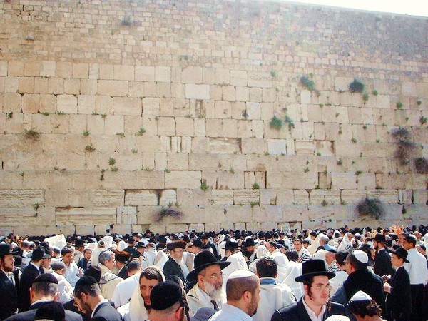 Birkhat Kohanim (Priestly Blessing) Western Wall-Birkat Kohanim-Priestly Blessing-tradition-Kohanim-Kotel-Temple Mount.
