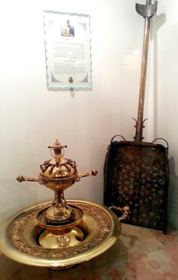 The incense chalice (left), and the shovel (right) for bringing coals from the outer altar to the Golden Incense Altar. incense chalice-Golden Incense Altar