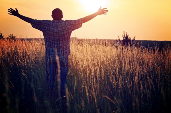 Praise in the wheat field Praise-wheat field