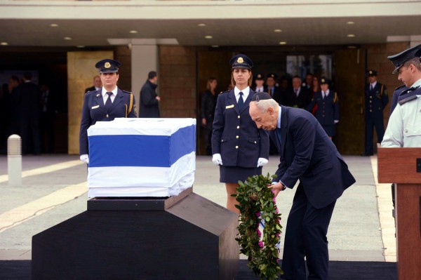 Shimon Peres Ariel Sharon Wreath Shimon_Peres_Ariel_Sharon_wreath