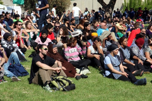 Arab and Jewish university students in Tel Aviv strike together in support of junior staff Jewish-Arab-students-strike
