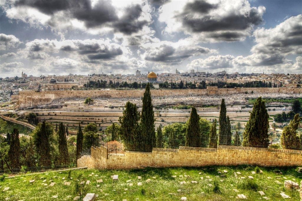 In the Footsteps of Messiah The Mount of Olives Messianic Bible