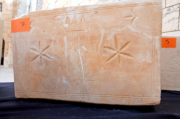 Ossuaries with the name Yeshua Ossuaries with the name Yeshua