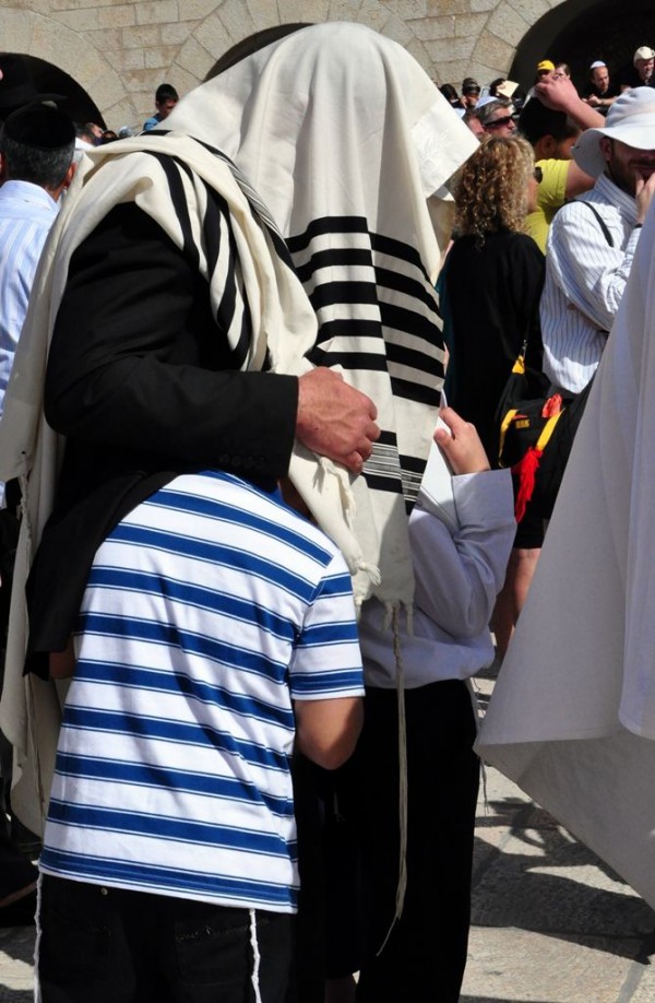 Jewish father and son, tallit,an) under his tallit, priestly blessing, western wall, jerusalem