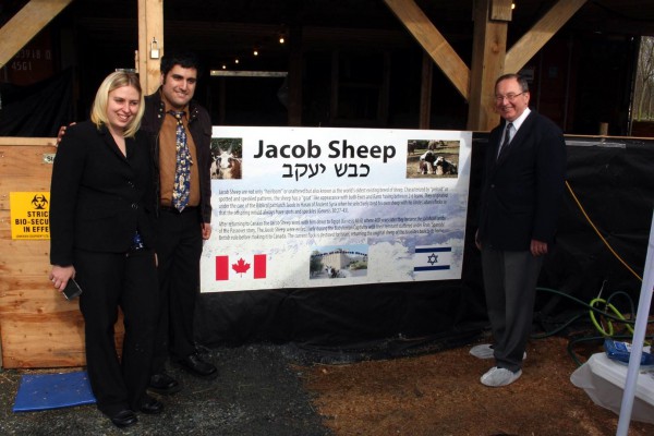 Israelis-Jenna-and-Gil-Lewinsky-L-Israeli-Ambassador-Rafael-Barak-R Jacob Sheep_Canada_Israel
